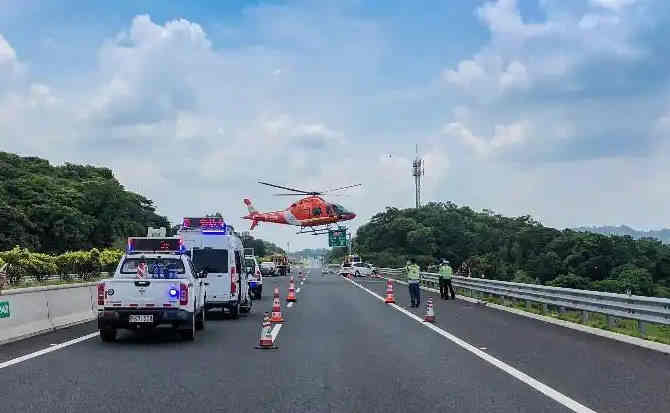 东风区高速公路汽车救援案例